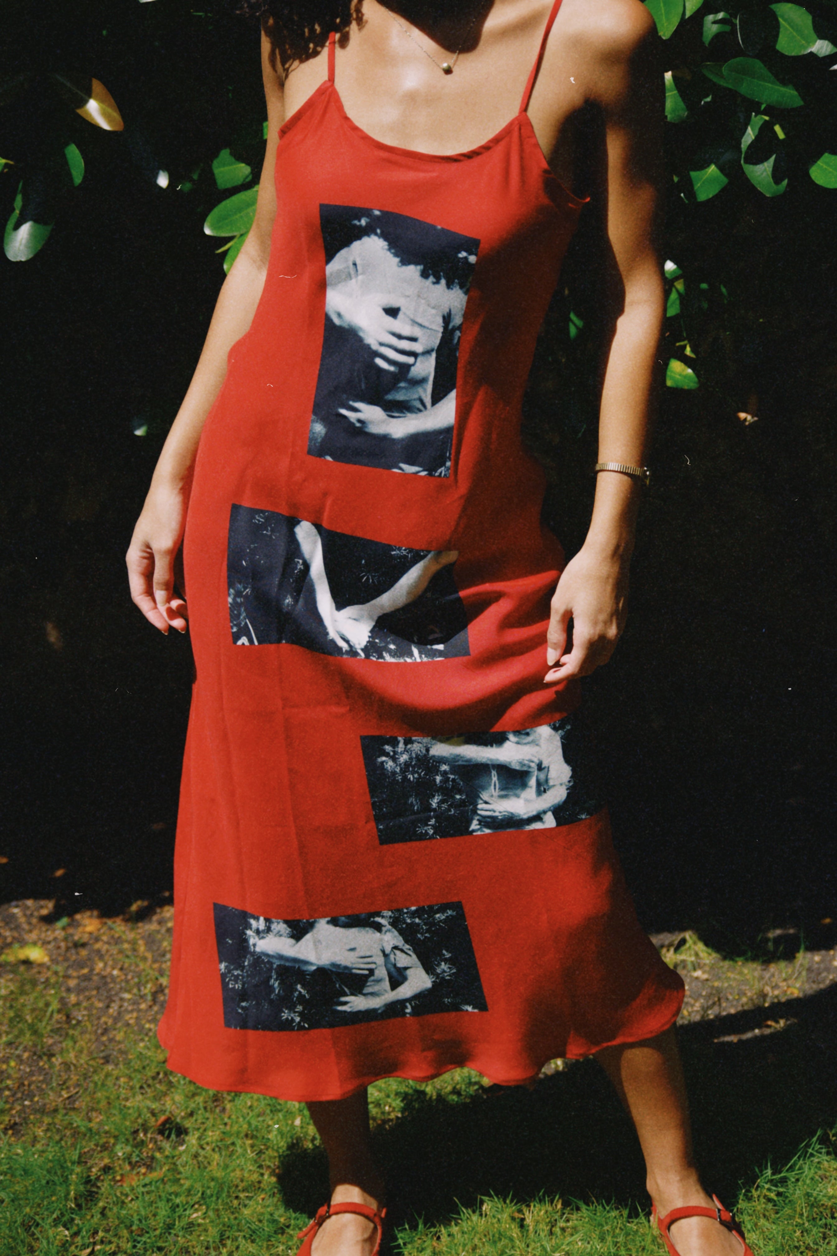 Abrazos Rojos Slip Dress
